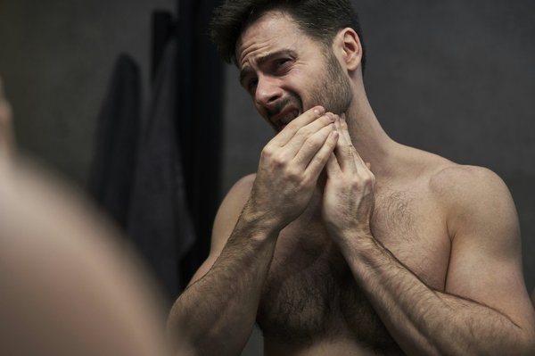 Tonifiez votre visage avec une gomme pour muscler la machoire